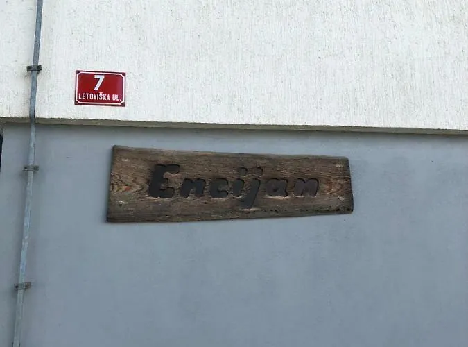 아파트 Apartma Vintage *